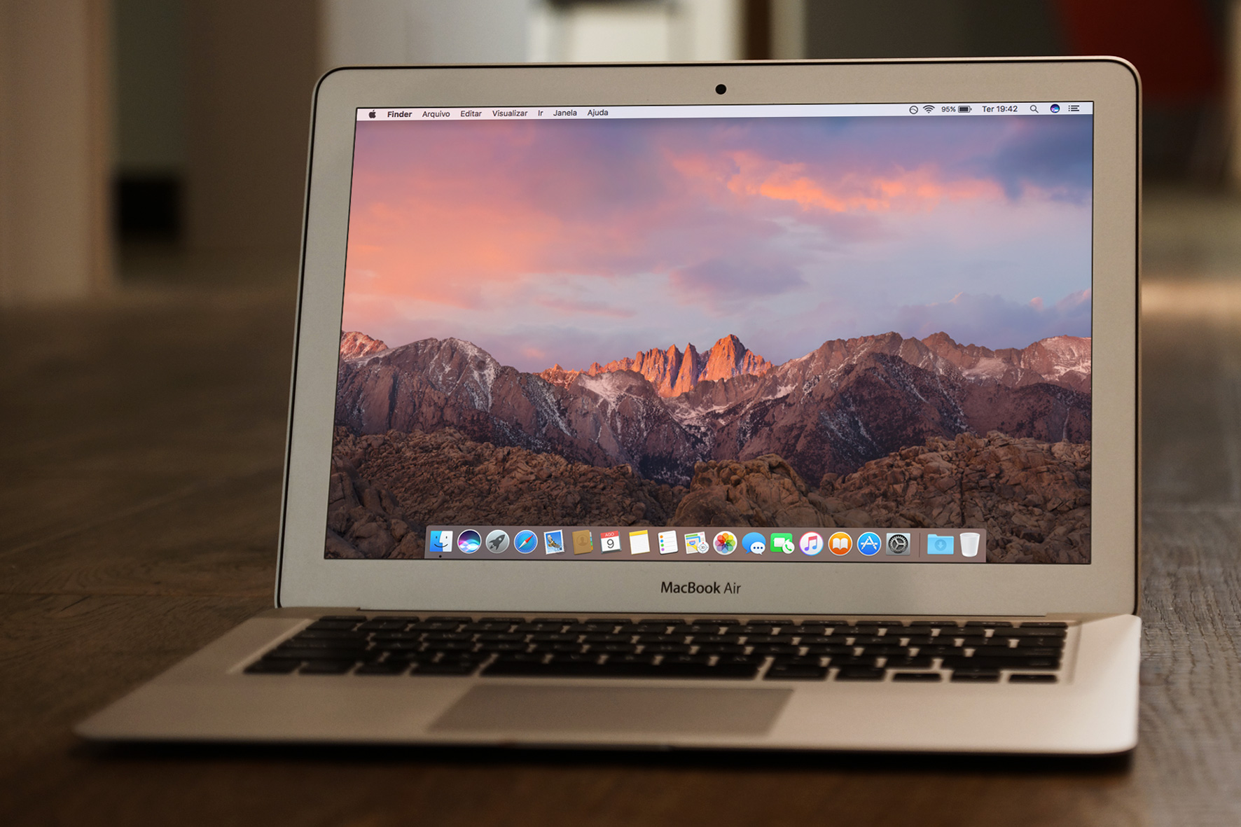 Baixe Agora O Novo Wallpaper Do Macos High Sierra 1013